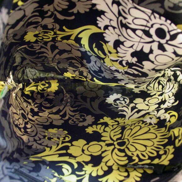 VERA BRADLEY Green/Black Daisy Floral Vinyl Shopper Tote Bag - MINT - Picture 7 of 9